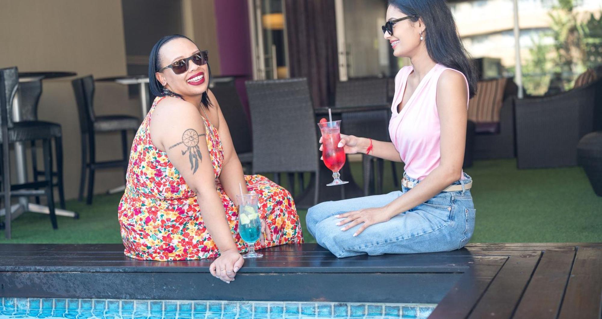 Anew Hotel Hatfield Pretoria Bagian luar foto