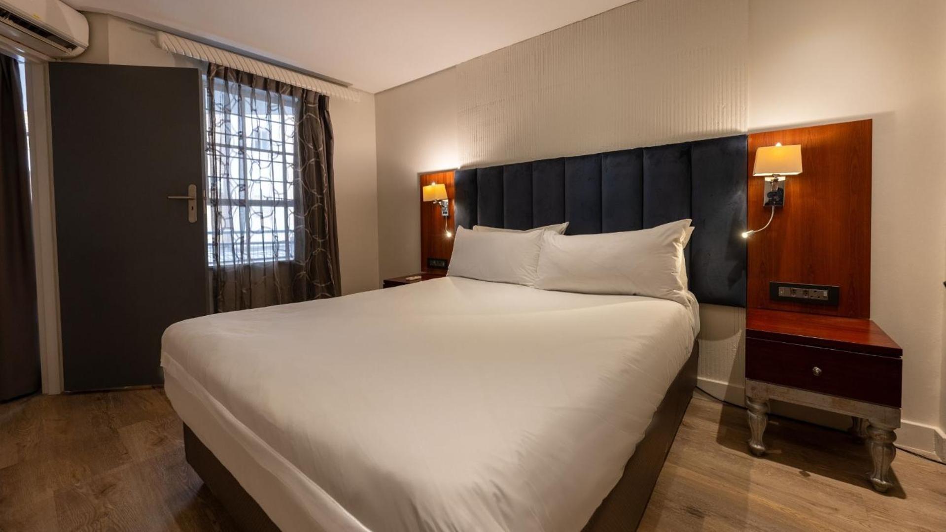 Anew Hotel Hatfield Pretoria Bagian luar foto