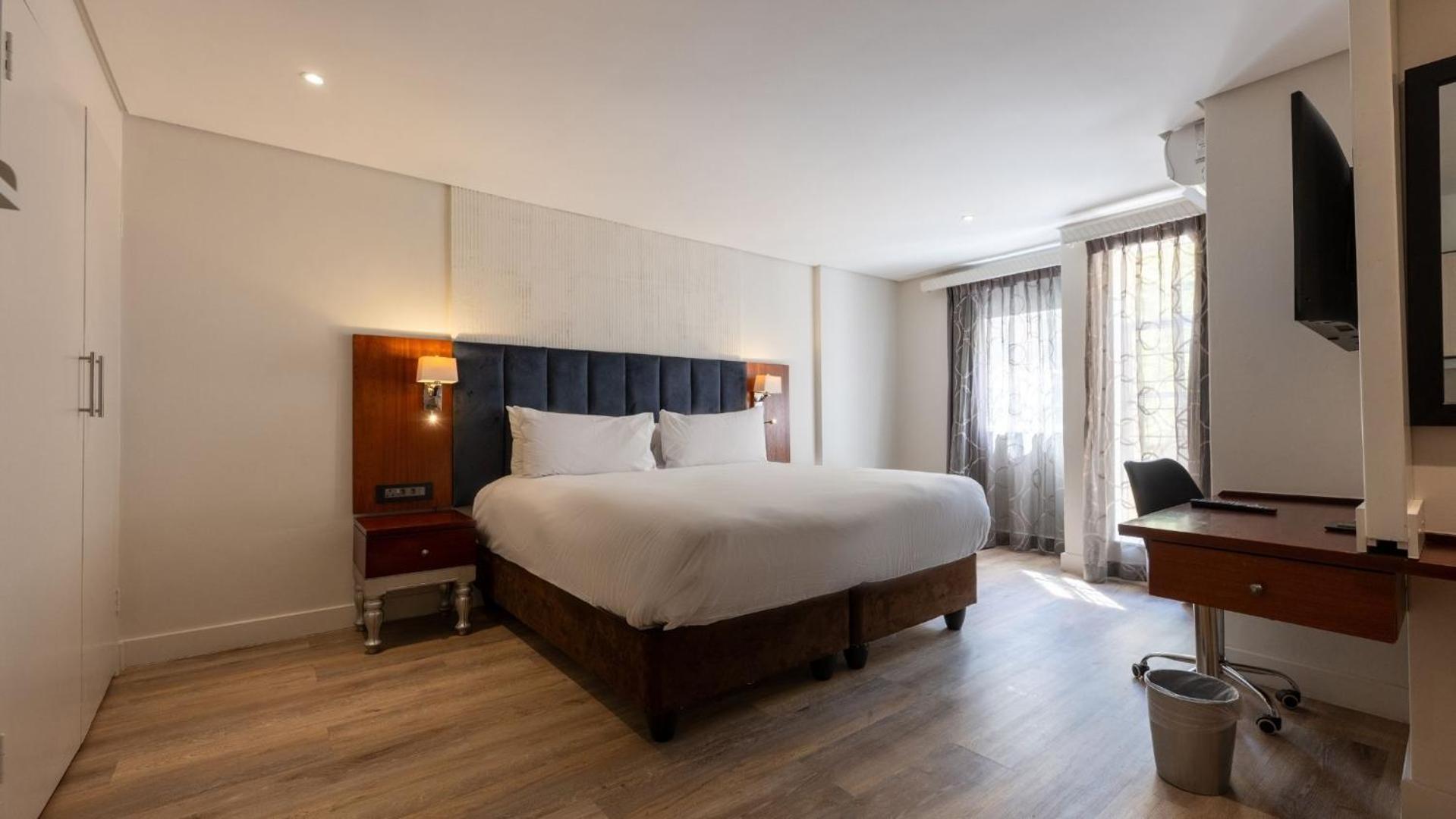Anew Hotel Hatfield Pretoria Bagian luar foto