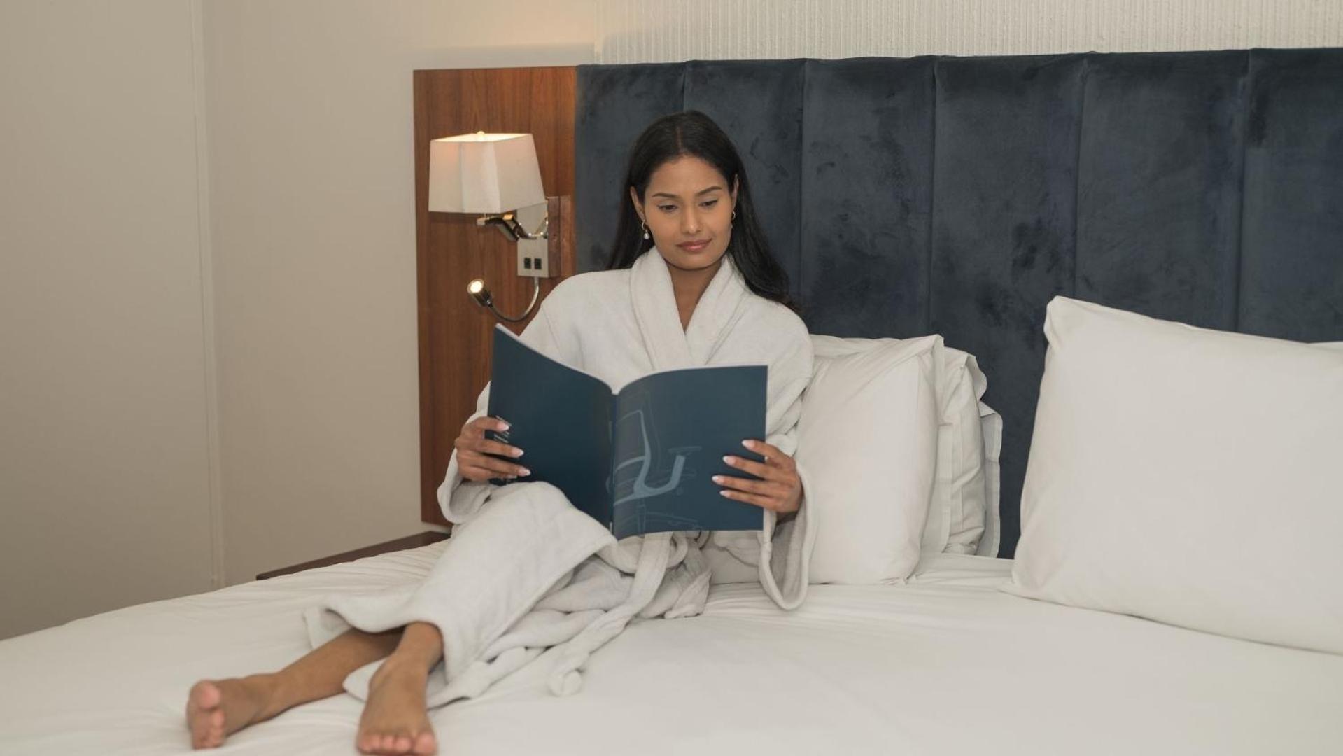 Anew Hotel Hatfield Pretoria Bagian luar foto